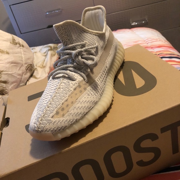 Size 9 men yeezy